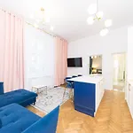 Wawel Castle Old Town Bigger P4you Pl Apartment *