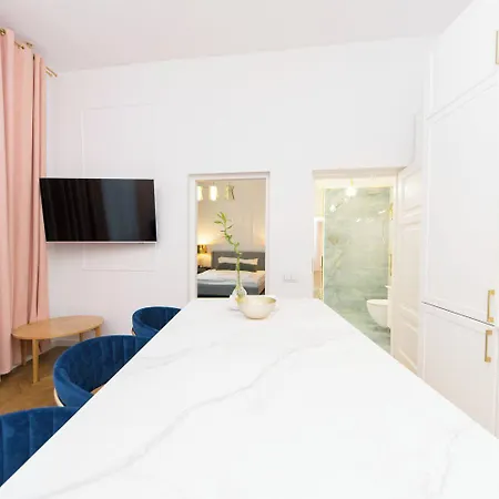 Wawel Castle Old Town Bigger P4you Pl