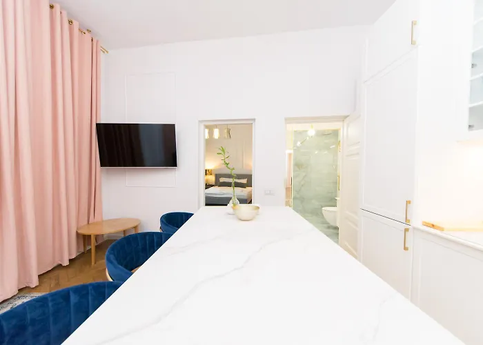 Wawel Castle Old Town Bigger P4you Pl *