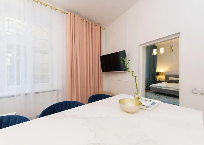 Wawel Castle Old Town Bigger P4you Pl Apartment