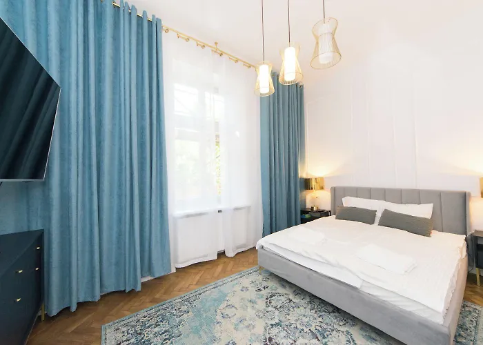 Wawel Castle Old Town Bigger P4you Pl *