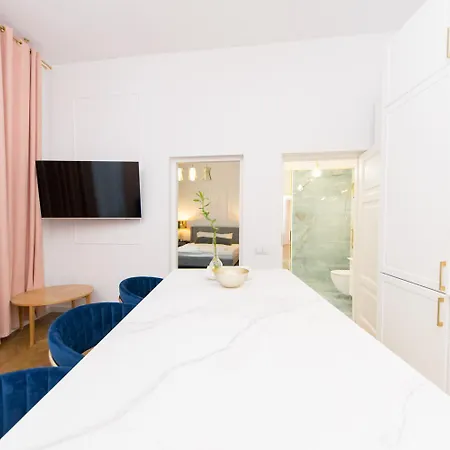 Wawel Castle Old Town Bigger P4you Pl *