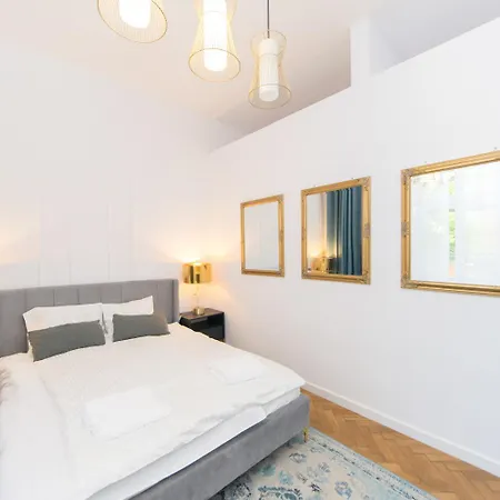 Wawel Castle Old Town Bigger P4you Pl Lejlighed Kraków